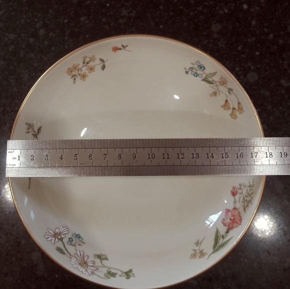 Lenox cream pedestal floral bowl - Picture 8 of 9